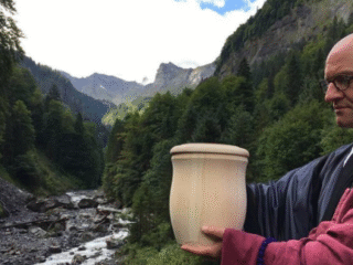 Flussbestattung - Trauerredner - Zen Meister Reding