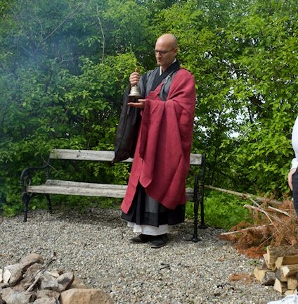 Trauerfeier in Zürich mit Trauerredner - Zen Meister Vater Reding