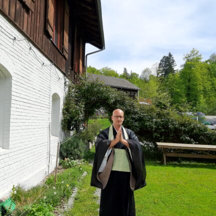 Trauerfeier in Zürich mit Trauerredner - Zen Meister Vater Reding