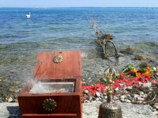 Bodensee Region - Asche verstreuen - Beerdigung mit Trauerredner - Zen Vater Meister Reding