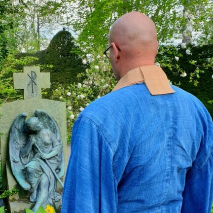 Zen Meister Vater Reding hilft beim Trauerprozess