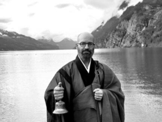 Asche verstreuen Walensee - Ostschweiz - Trauerredner Zen Vater Meister Reding