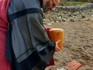 Asche verstreuen Walensee - Ostschweiz - Trauerredner Zen Vater Meister Reding