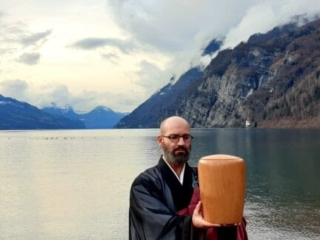 Flussbestattung - Bestattungsredner - Zen Meister Reding