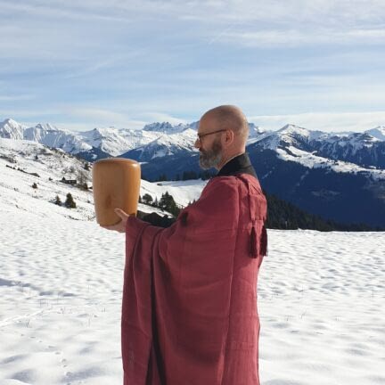 Asche verstreuen auf dem Berg - Abschiedsredner und Trauerredner - Zen Meister Vater Reding