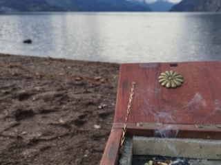 Asche verstreuen Walensee - Ostschweiz - Trauerredner Zen Vater Meister Reding