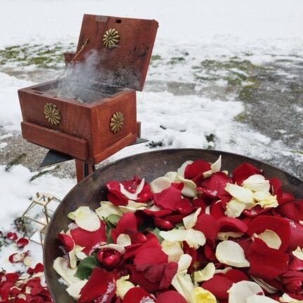 St Gallen Trauerfeier mit Abschiedsredner Vater Reding aus dem Honora Zen Kloster