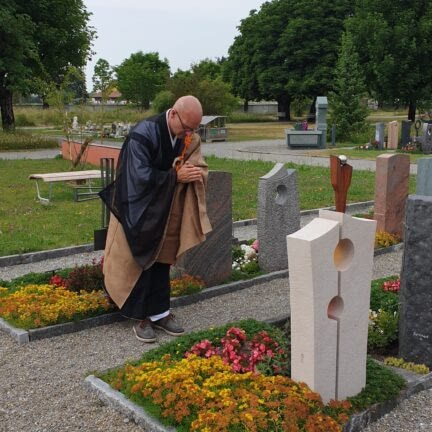 Trauerredner für die Beerdigung - Kaltbrunn - Schänis - Uznach - Zen Meister Reding