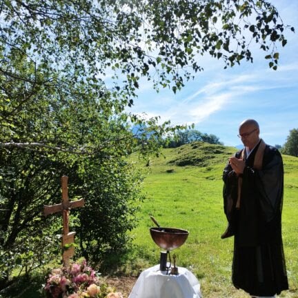 Beerdigung - Trauerredner Zen Vater Meister Reding - Seelisberg Uri