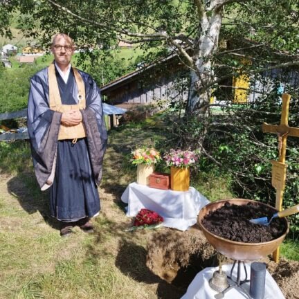 Beerdigung - Trauerredner Zen Vater Meister Reding - Seelisberg Uri