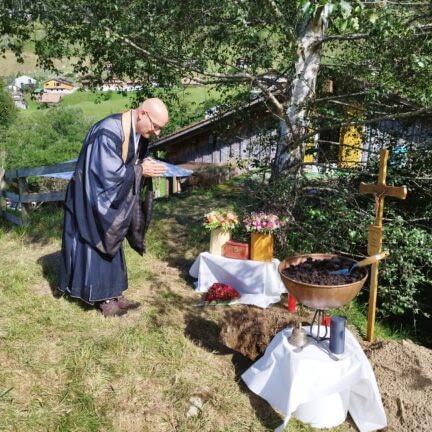 Beerdigung - Trauerredner Zen Vater Meister Reding - Seelisberg Uri