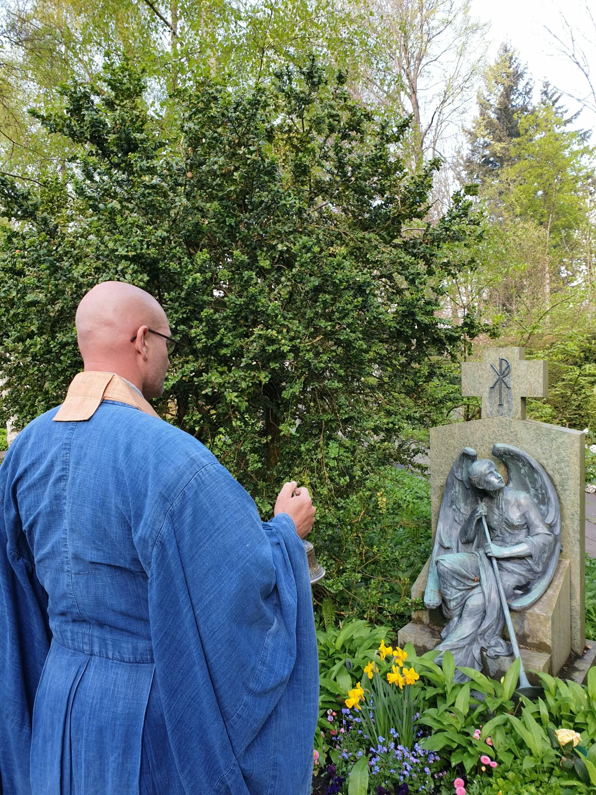 Zeremonienmeister für die Beerdigung - Zen Vater Meister Reding