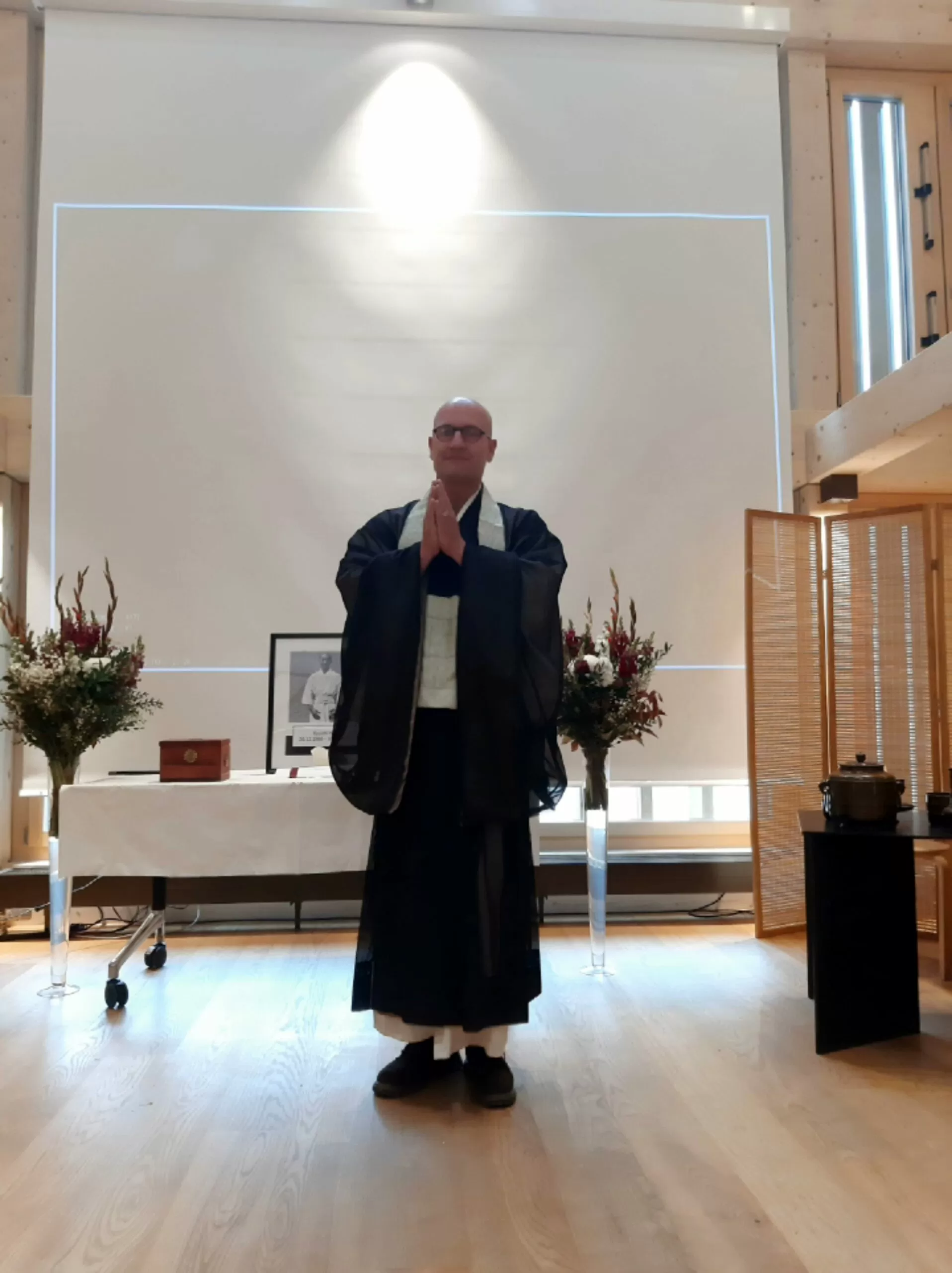 Japanische Beerdigung in der Schweiz und Deutschland mit Zen Meister - Vater Reding