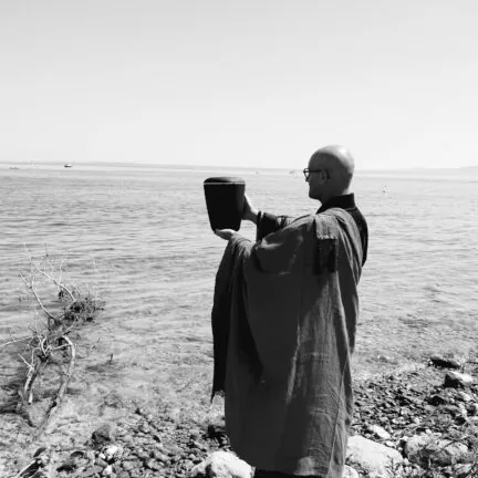 Bodensee Region - Asche verstreuen - Beerdigung mit Trauerredner - Zen Vater Meister Reding