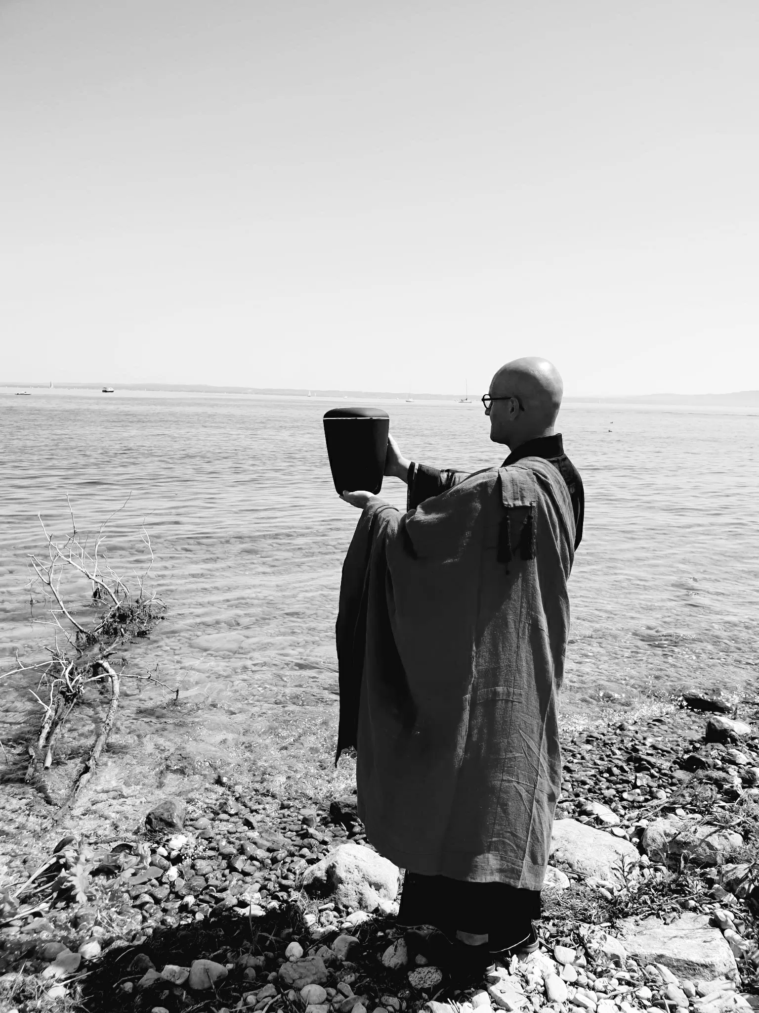 Bodensee Region - Asche verstreuen - Beerdigung mit Trauerredner - Zen Vater Meister Reding