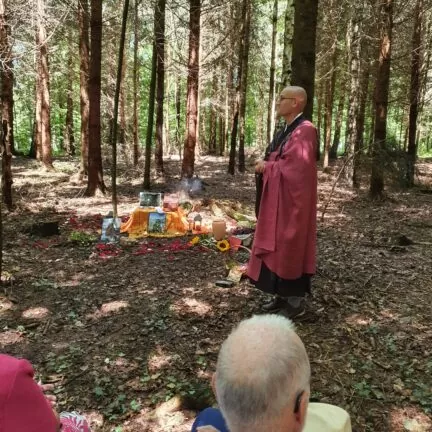 Abschiedsfeier und Beisetzung in der Ostschweiz mit Trauerredner - Zen Vater Meister Reding