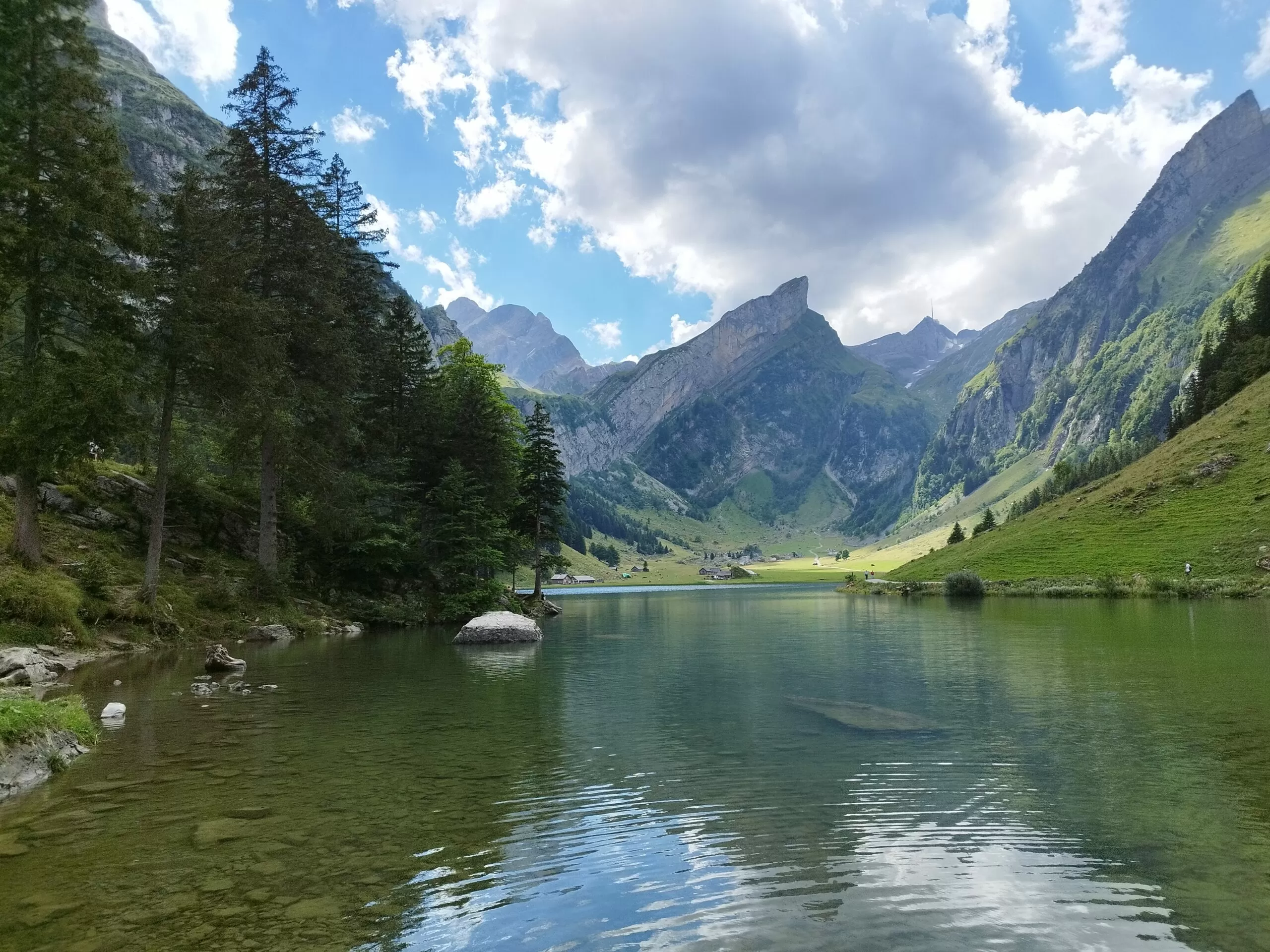 Alpstein - Appenzell - Säntis - Seealpsee - Trauerredner für die Beerdigung