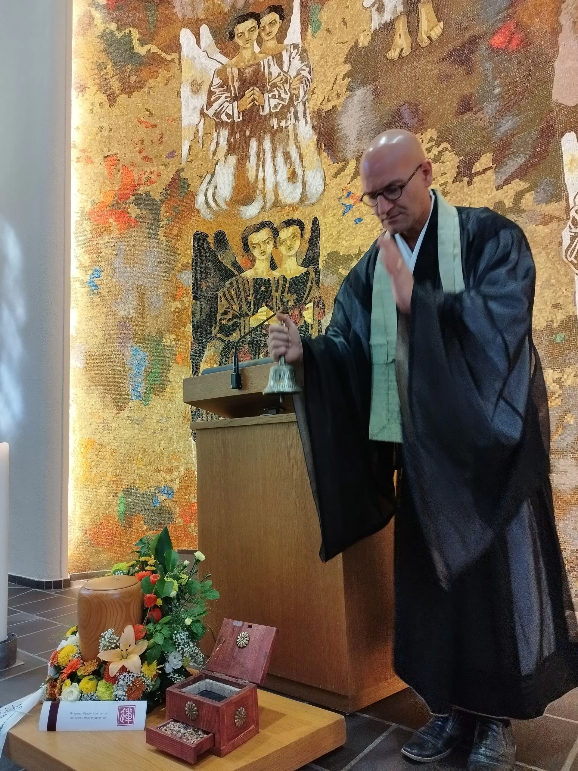 Bestattungsredner - Stadt Zürich - Trauerredner Zen Vater Meister Reding