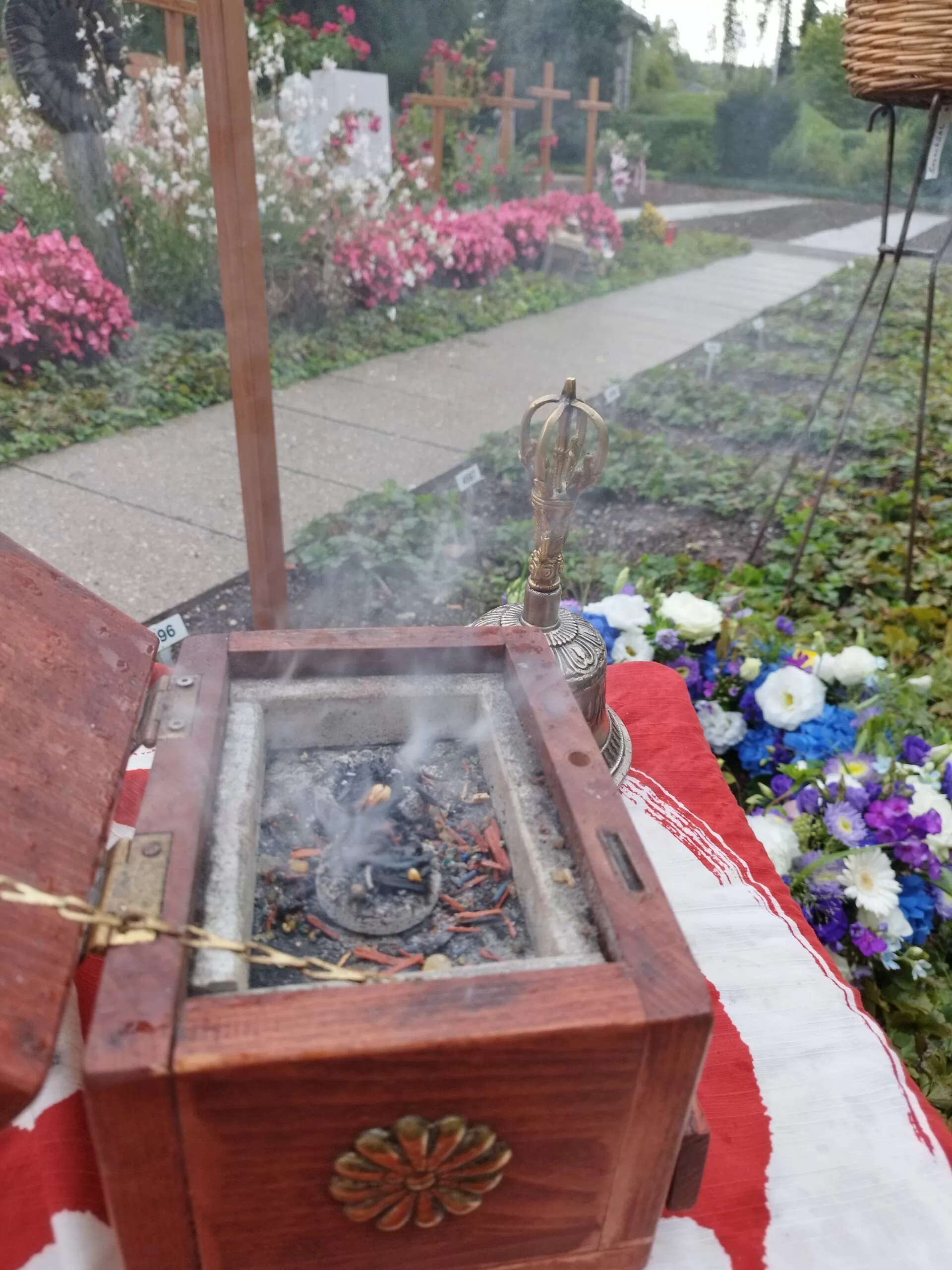 Abschiedsredner in der Stadt Zürich - Trauerfeier und Beerdigung mit Zen Vater Meister Reding