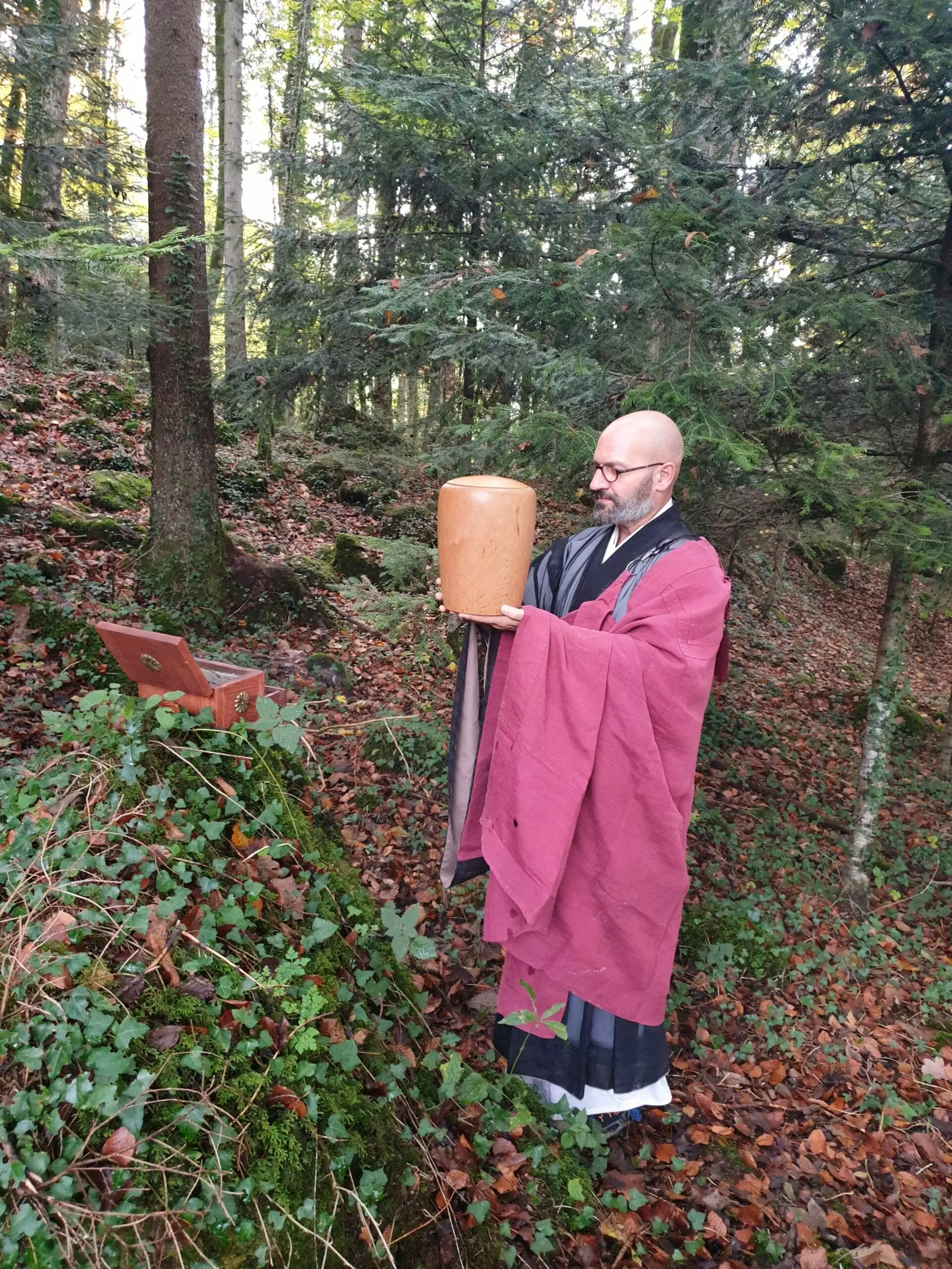 Trauergottesdienst - Würdevoll Abschiednehmen mit Vater Reding - Zen Meister
