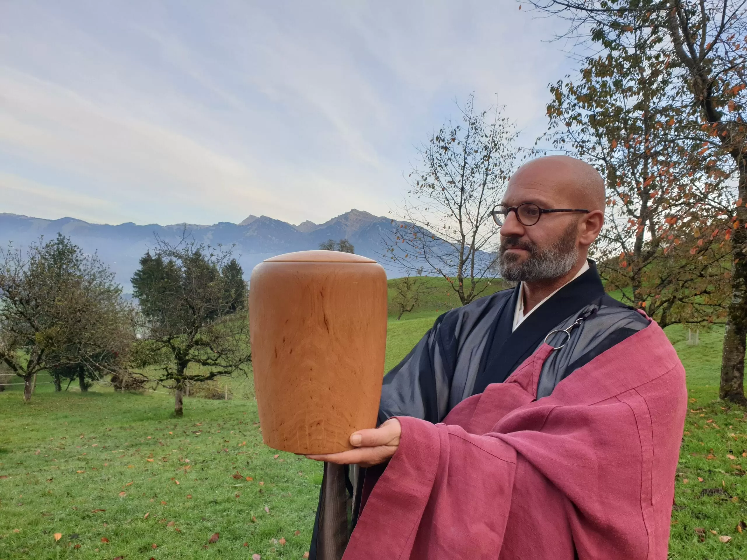 Trauerfeier im Freien - Grabredner Vater Reding