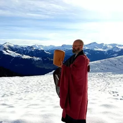 Asche verstreuen auf dem Berg - Abschiedsredner und Trauerredner - Zen Vater Meister Reding