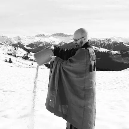 Asche verstreuen auf dem Berg - Abschiedsredner und Trauerredner - Zen Vater Meister Reding