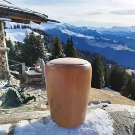 Asche verstreuen auf dem Berg - Abschiedsredner und Trauerredner - Zen Vater Meister Reding