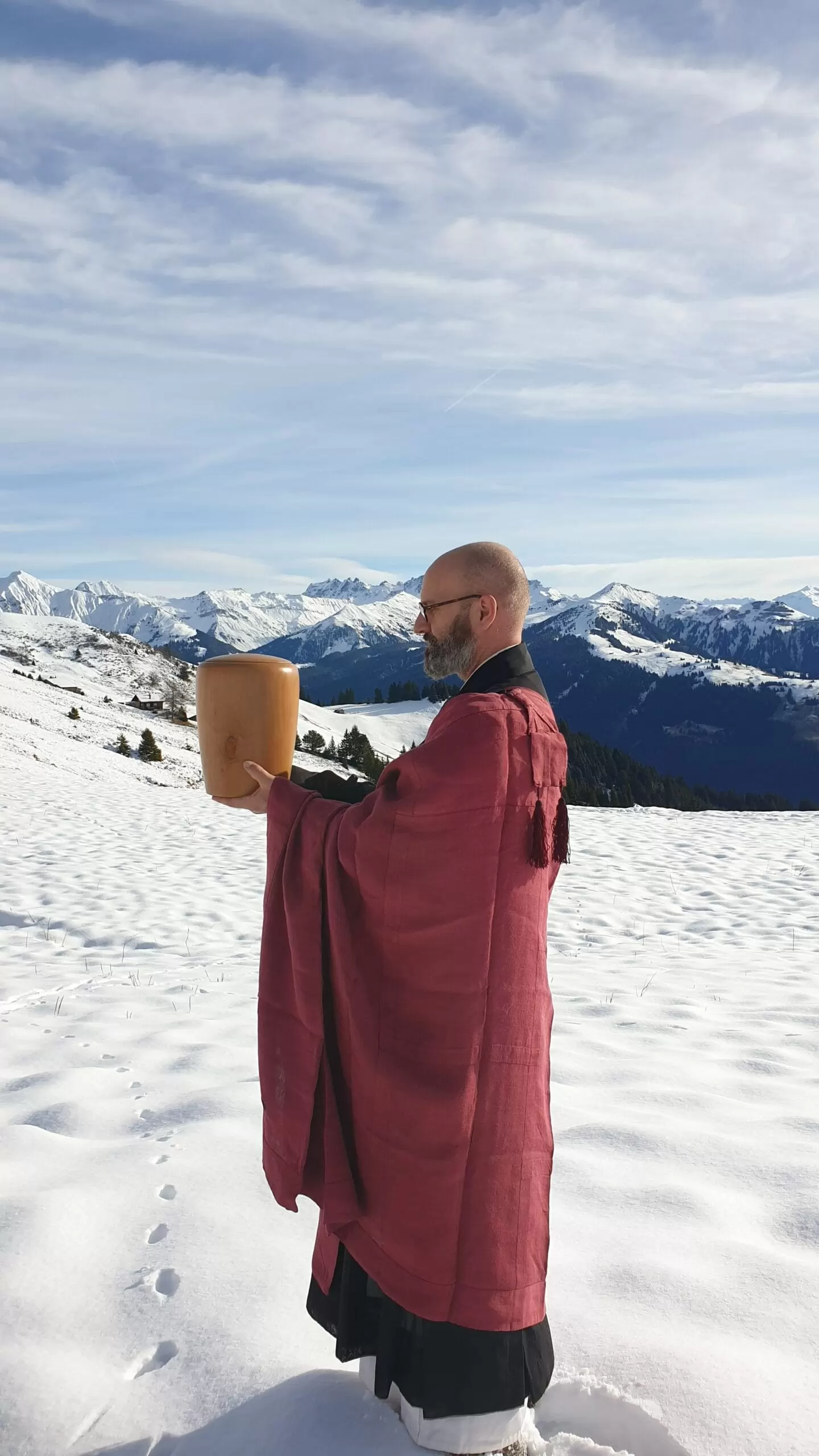 Asche verstreuen auf dem Berg - Abschiedsredner und Trauerredner - Zen Vater Meister Reding