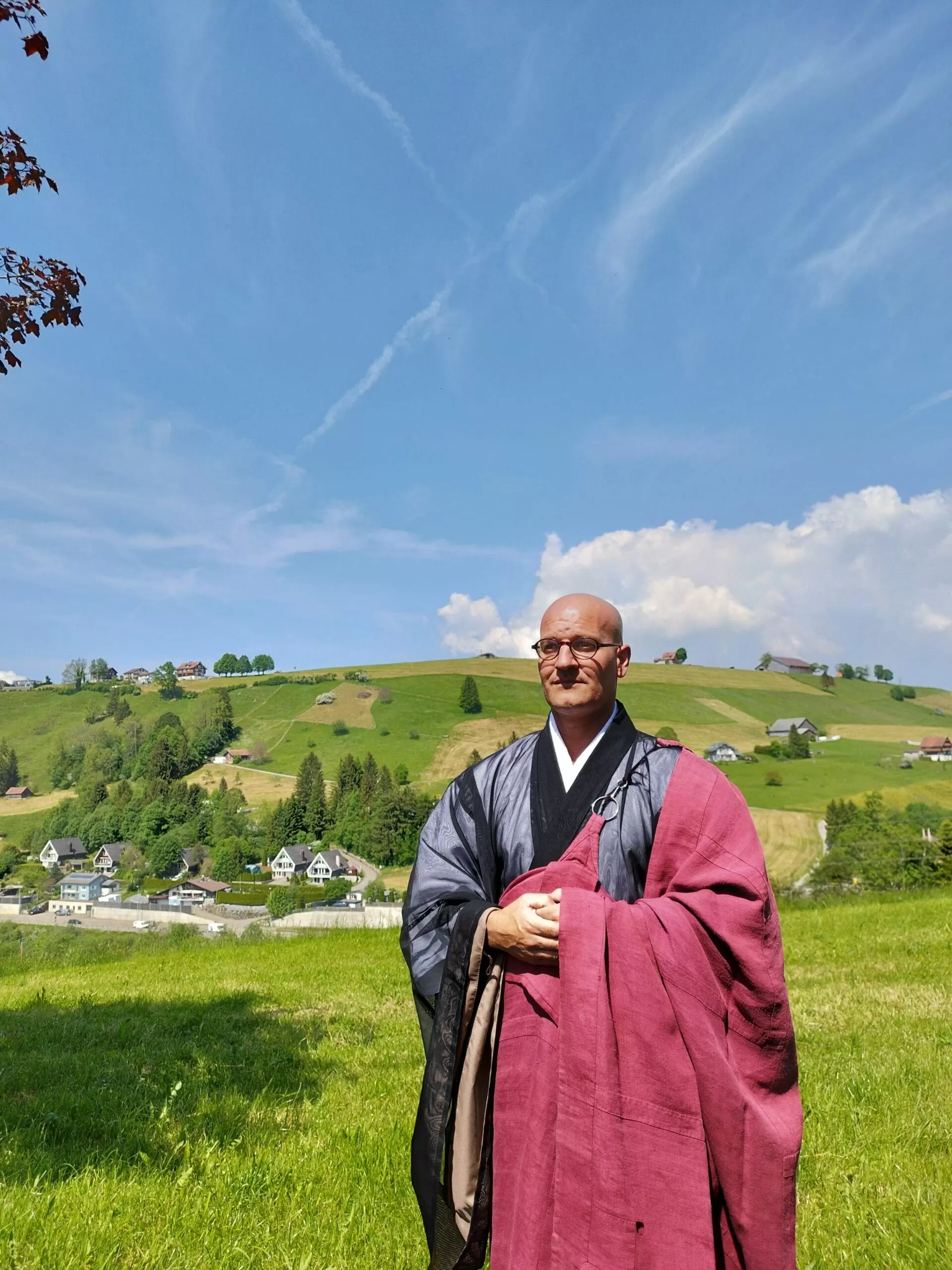 Bennau Einsiedeln Trauerredner und Abschiedsredner für die Beerdigung - Zen Meister Vater Reding