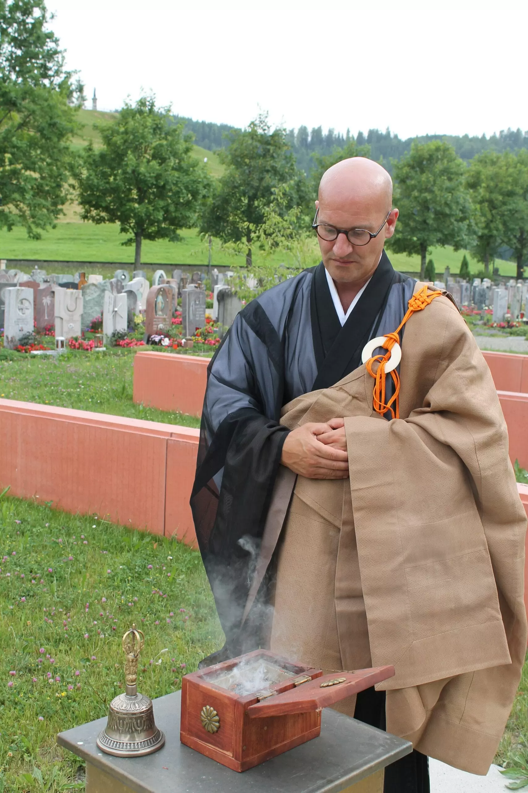 Einsiedeln - Schwyz - Trauerredner und Abschiedsredner Zen Vater Meister Reding